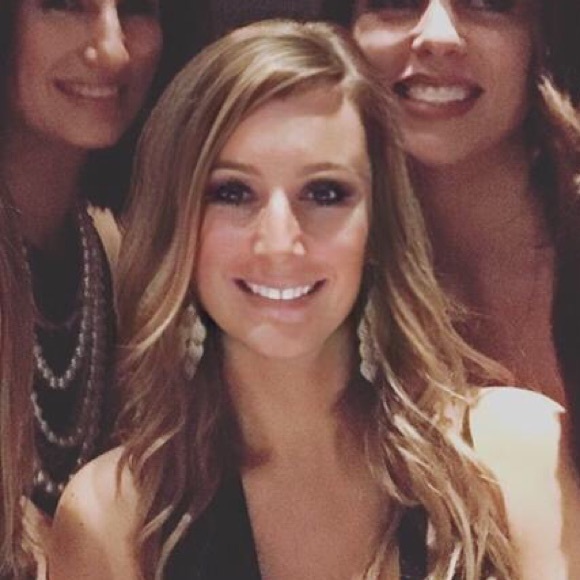 Meet your Posher, Rachel - Picture 1 of 1